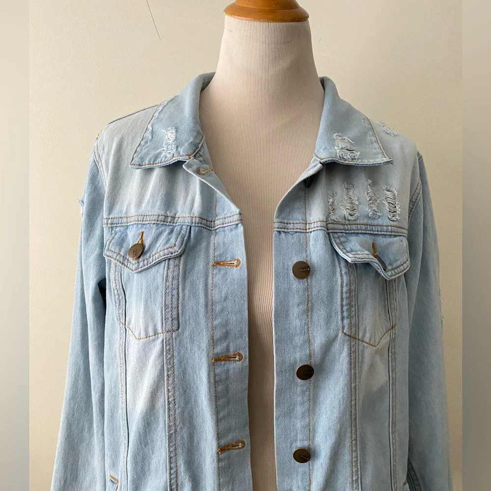 MONO B Oversized Denim Jean Jacket Distressed Cotton Women’s Size M - Picture 4 of 16